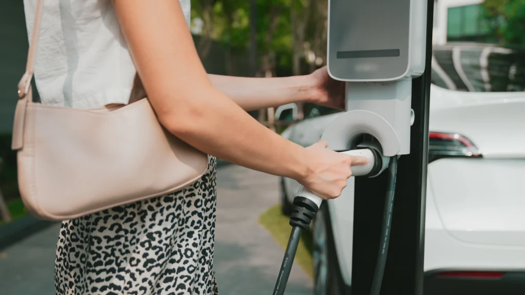 ultimate-guide-to-grid-ev-charging-stations-in-chicago